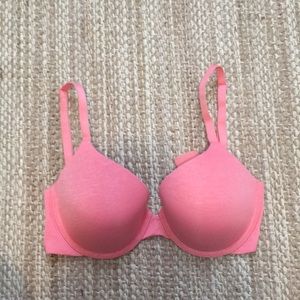 Victoria’s Secret uplift bra